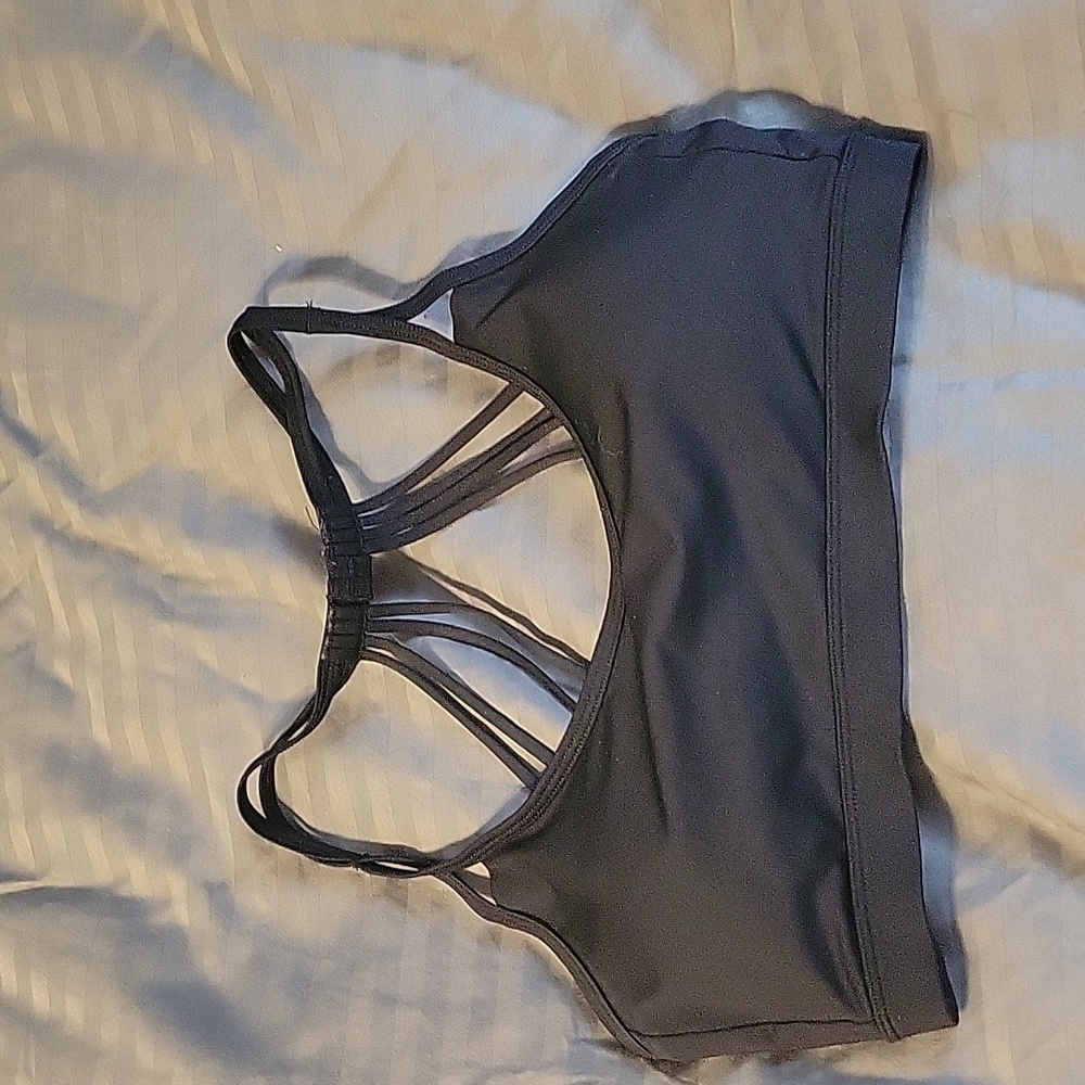Sports Bra strappy back